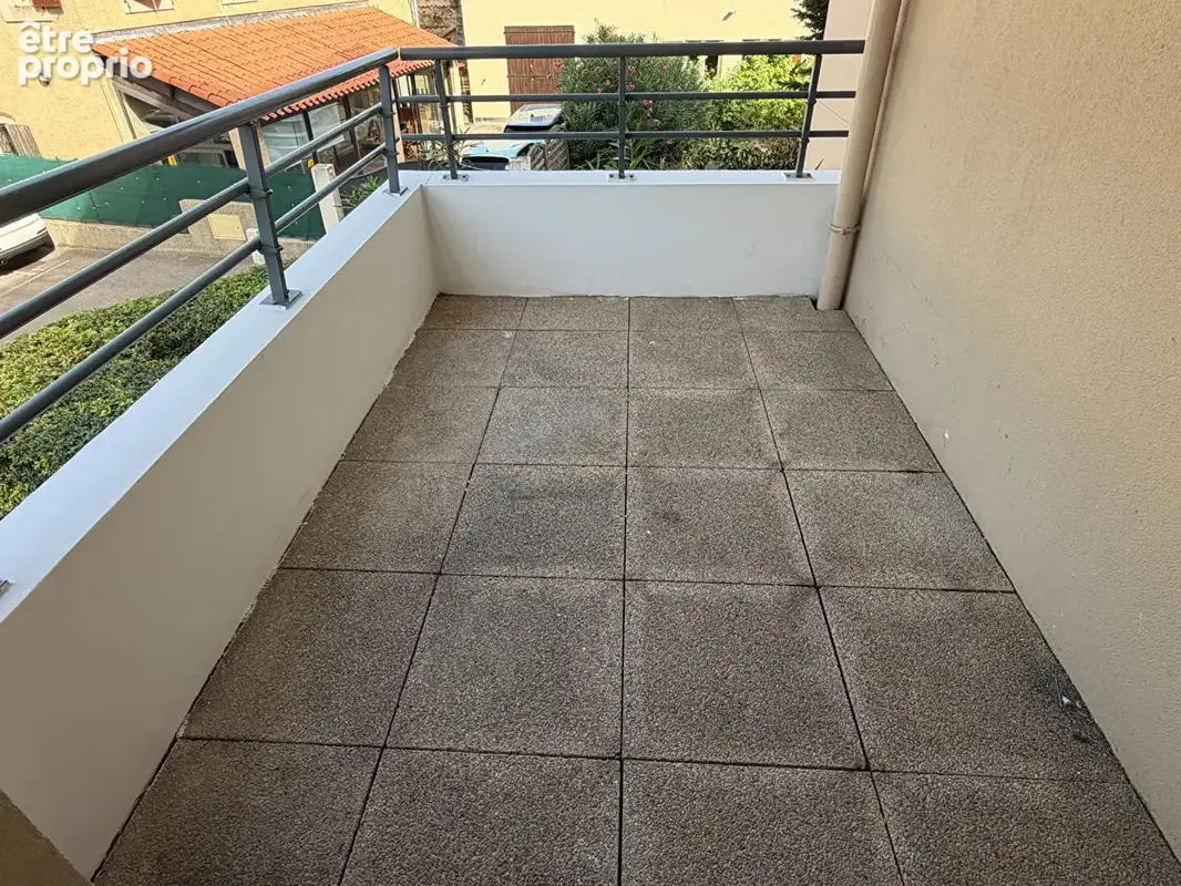 T2 33 m² avec terrasse et stationnement - Marseille 12 ème - photo 9