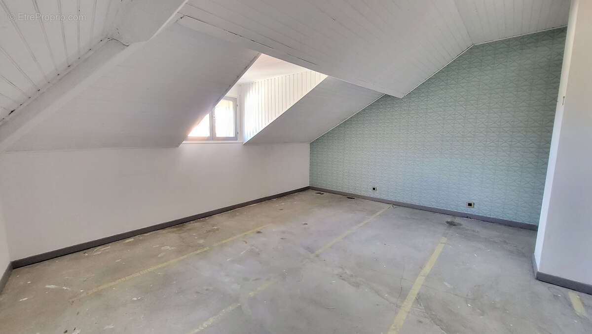 Maison à ROMENY-SUR-MARNE