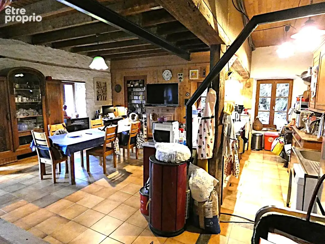 Au pied de la Dolce Via – Ensemble immobilier 439 m²  - photo 4