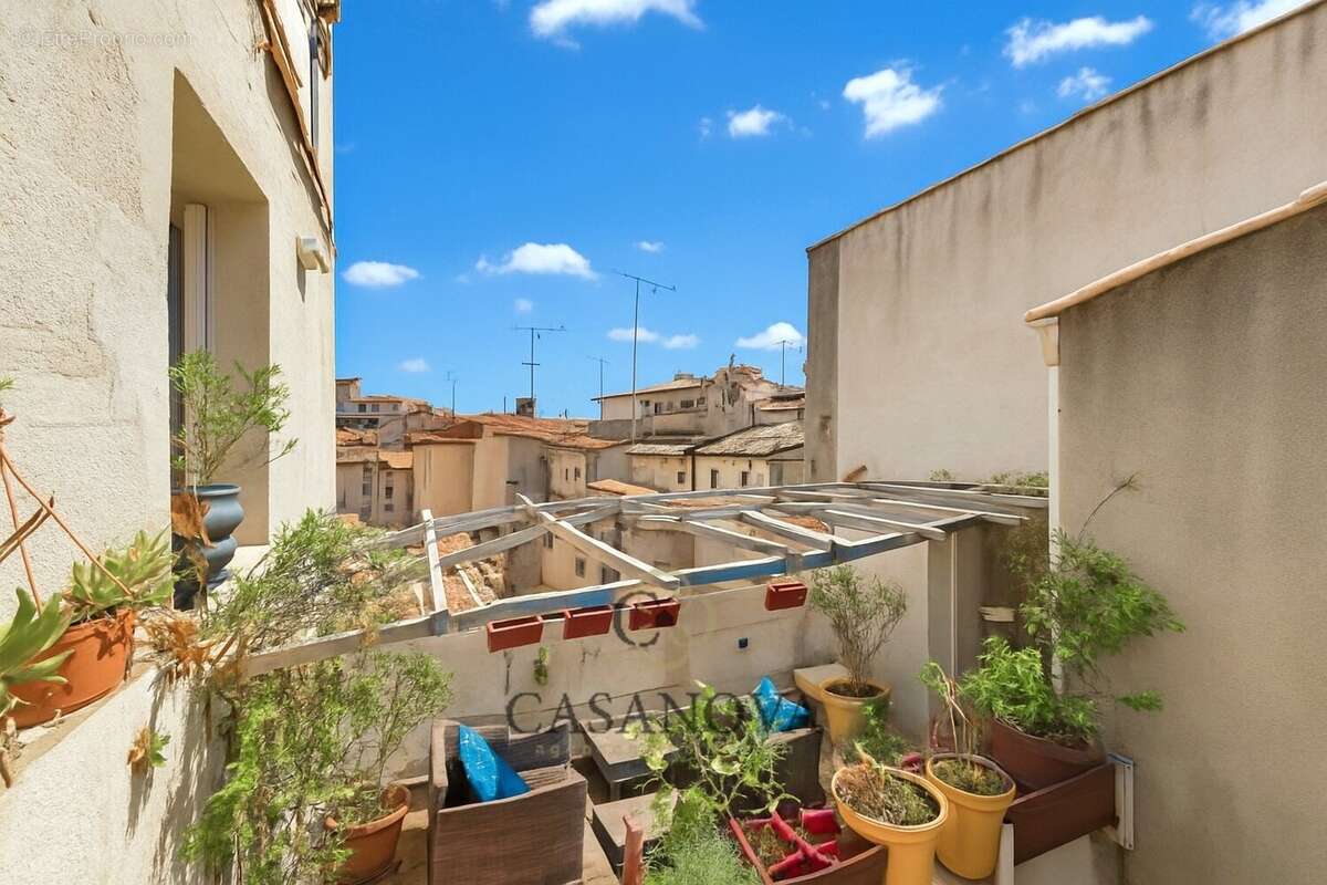 Terrasse dans l'Écusson centre historique. - photo 10