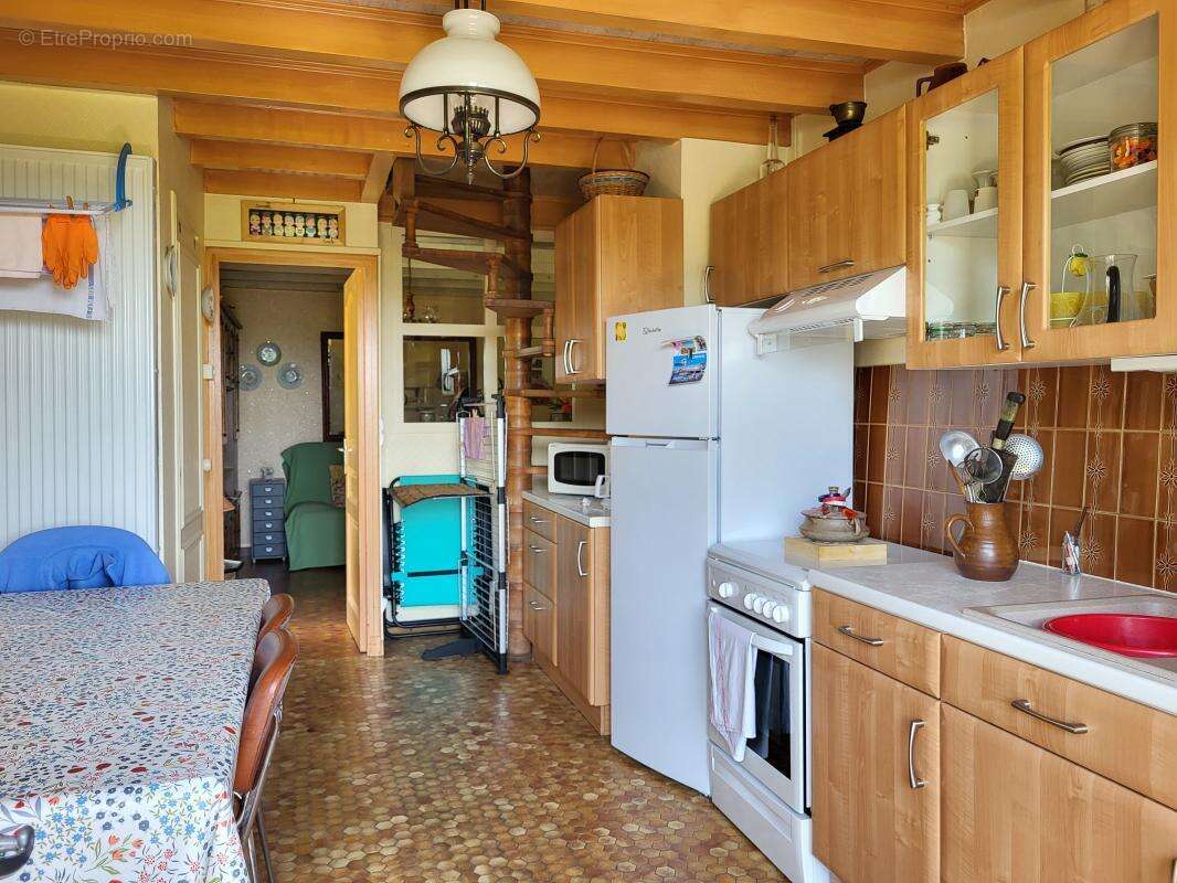 Maison à SAINT-YTHAIRE