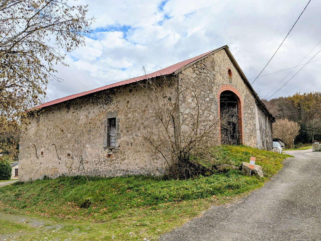 Autre à SAINT-MAMET-LA-SALVETAT
