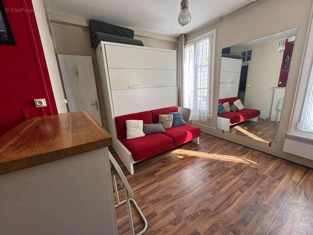 Appartement à PARIS-7E