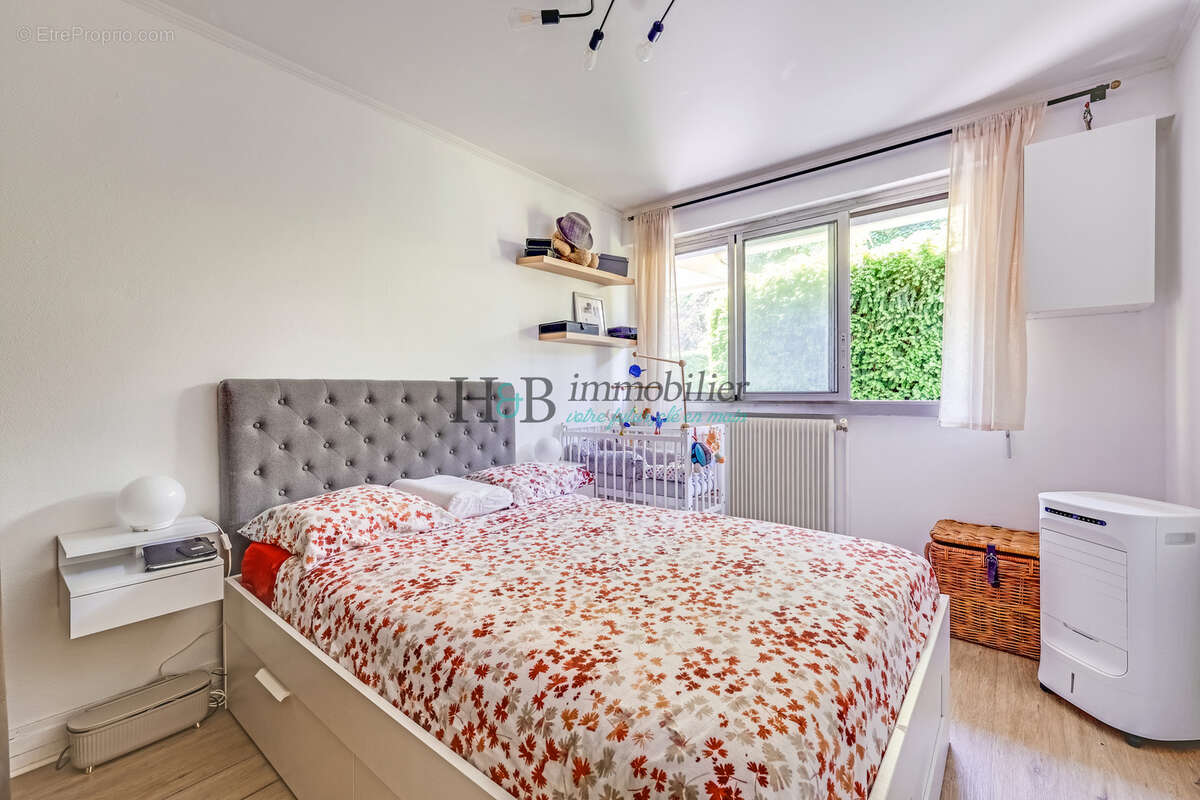 Appartement à SAINT-MAUR-DES-FOSSES