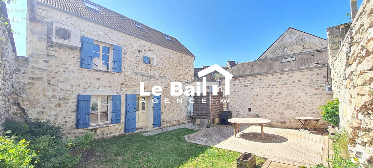 Maison à CORMEILLES-EN-VEXIN