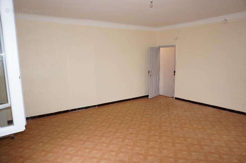 Maison à CHATEAUVERT