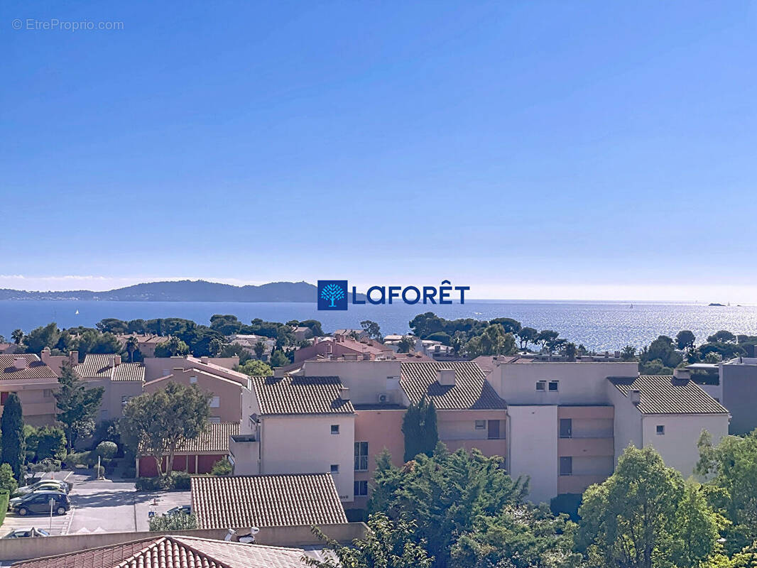 Appartement à CARQUEIRANNE