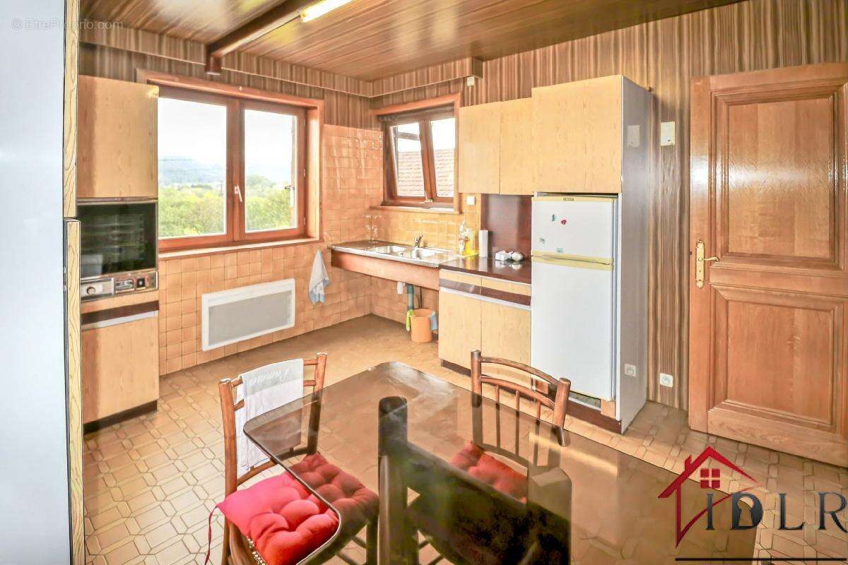 Maison à BROUVELIEURES