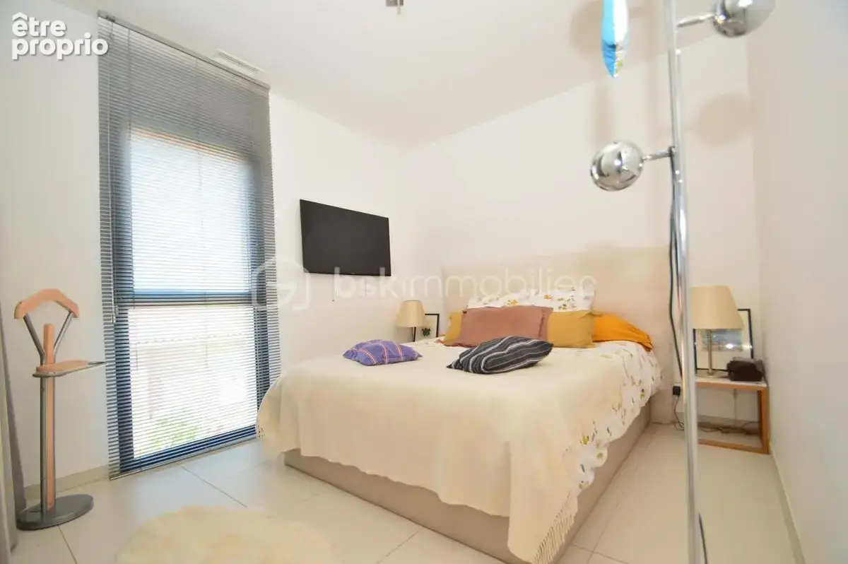 Villa avec garage, terrasse et piscine - photo 11