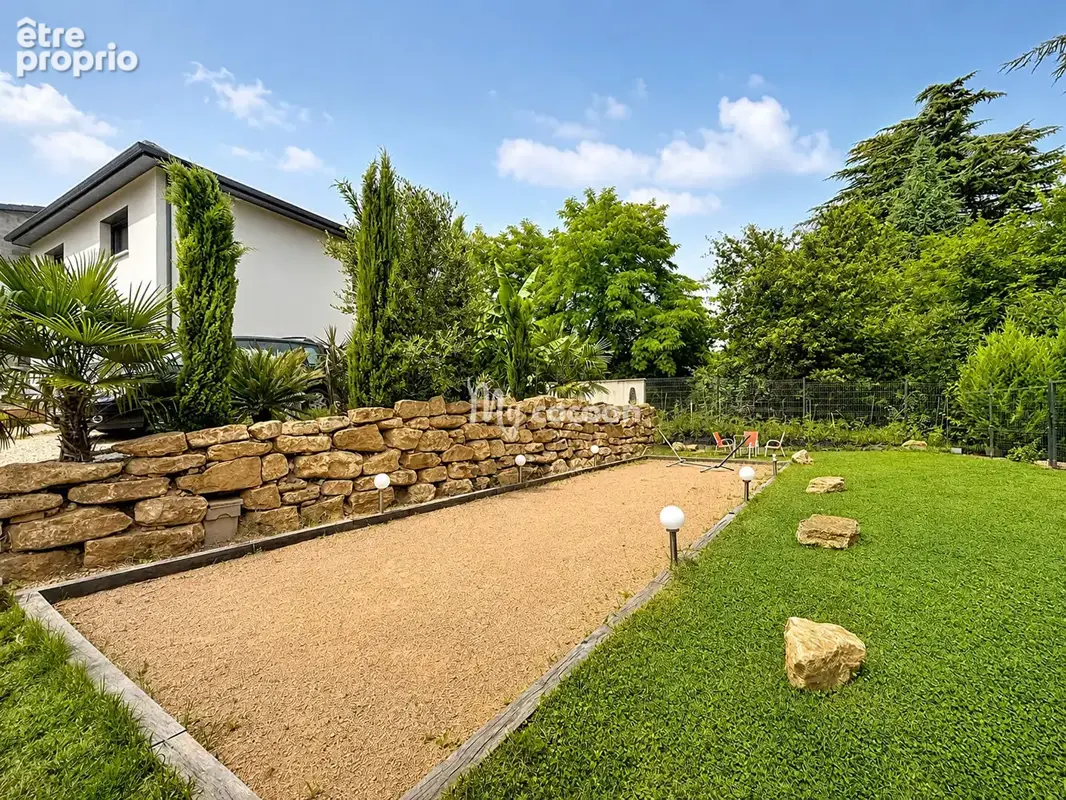 Collonges-au-Mont-d'Or - Maison T6 - 110 m² - Terrain - Piscine - photo 1