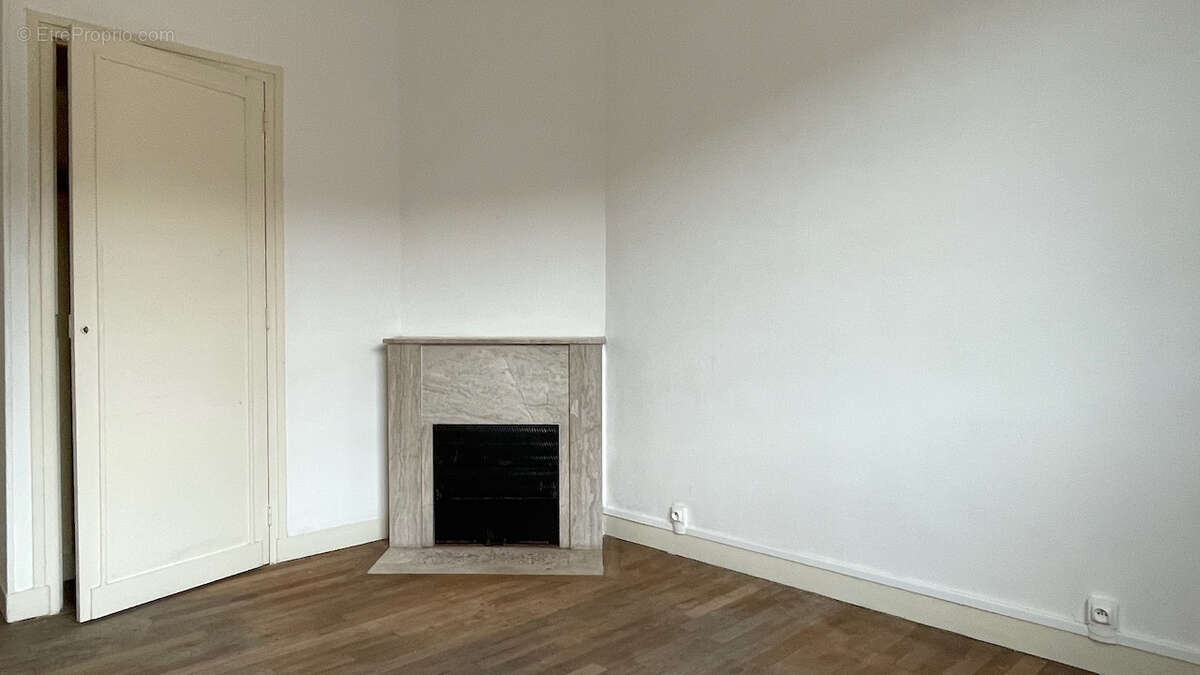 Maison à LA FERRIERE-SUR-RISLE