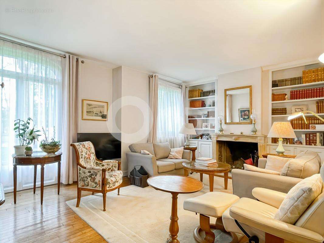 Maison bourgeoise EVREUX proche commerces - photo 3