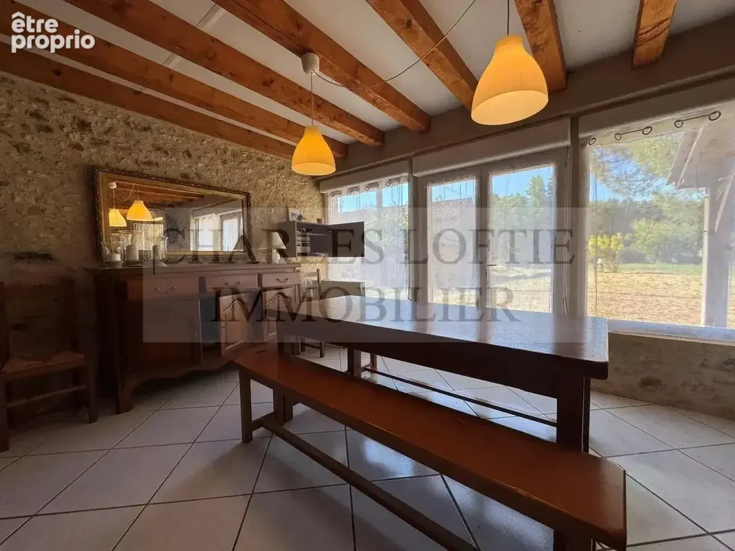 Belle propriété de caractère en pierre avec dépendances et gîte indépendant, 2.8 ha de terrain - photo 26
