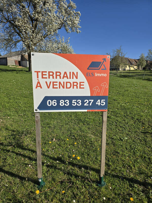 Terrain à ESCHENTZWILLER