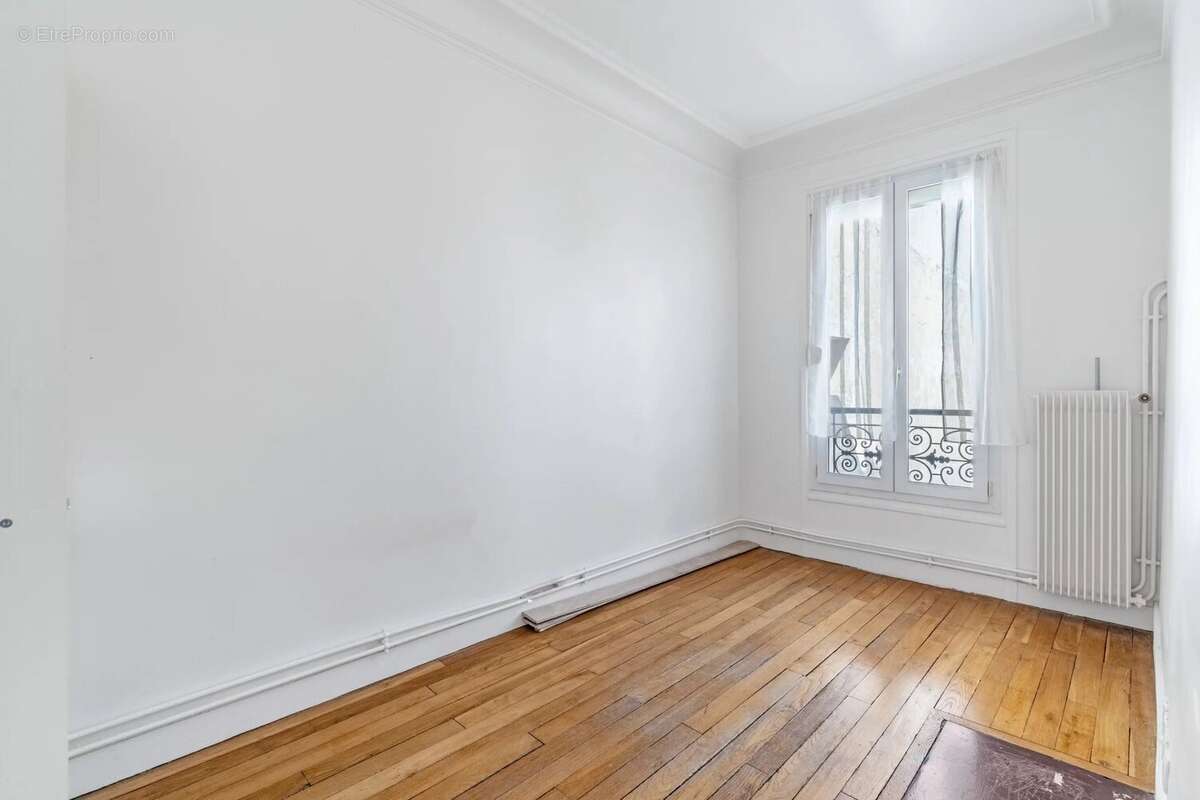 Appartement à LEVALLOIS-PERRET
