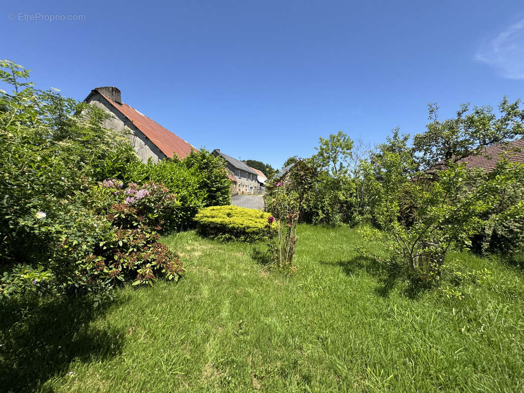 Maison à LAMAZIERE-HAUTE