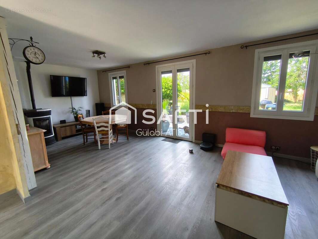 Photo 5 - Maison à MONTEREAU-FAULT-YONNE