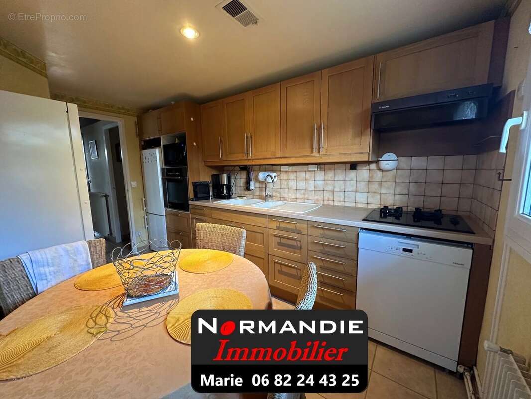 Maison à NOTRE-DAME-DE-GRAVENCHON