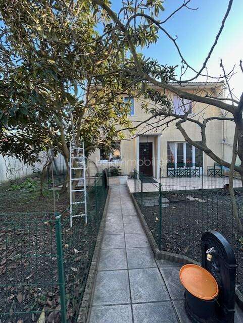 Maison à LE BLANC-MESNIL