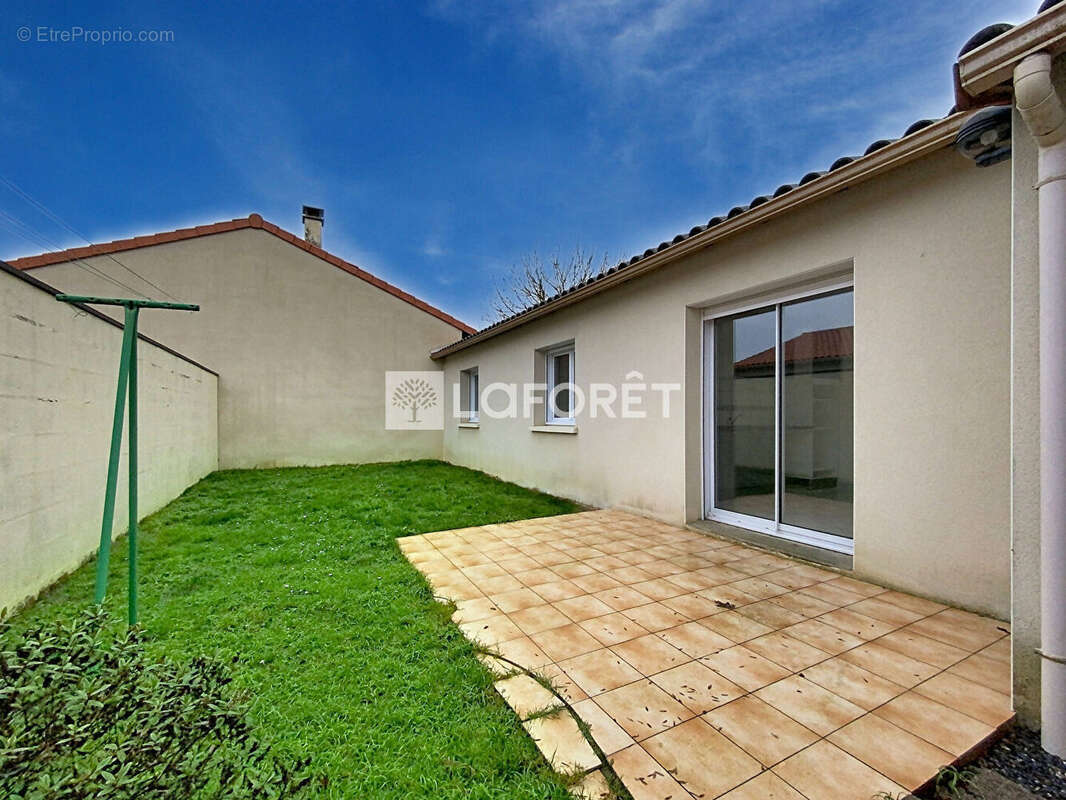 Maison à SAINT-LEGER-SOUS-CHOLET