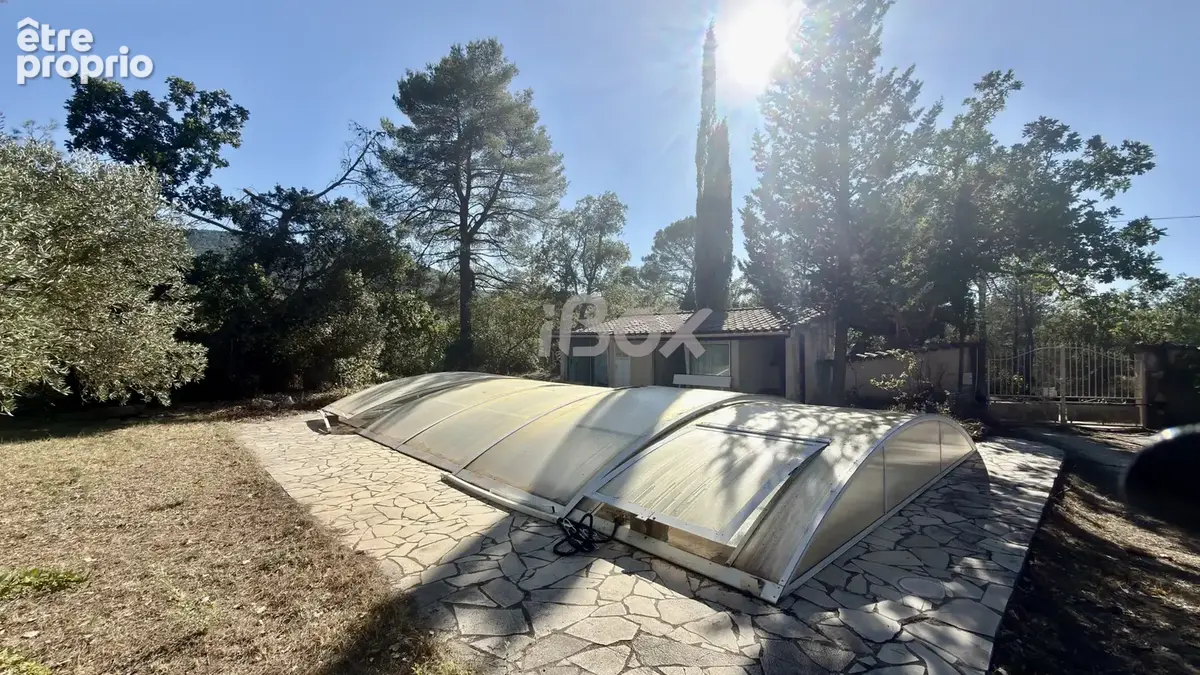 GONFARON- Maison sur un terrain de 16 000m2, nombreuses dépendances - photo 5