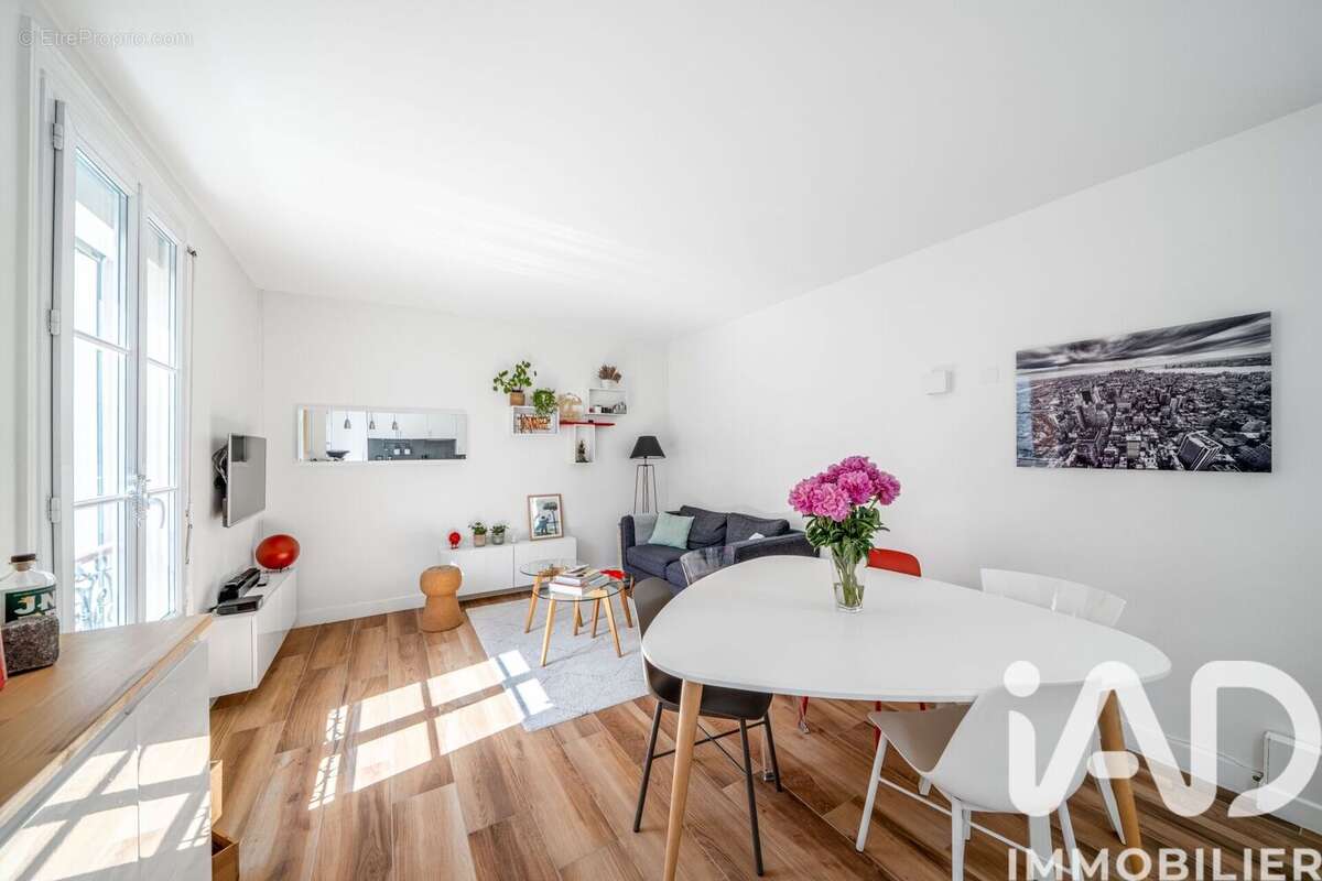 Photo 4 - Appartement à LA GARENNE-COLOMBES