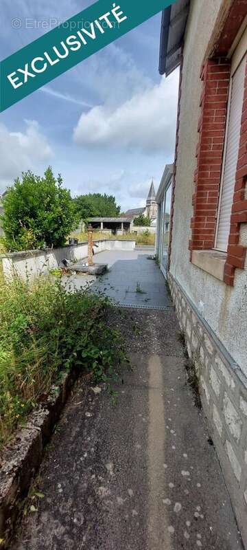 Maison 71 m² à Bourges  - photo 4