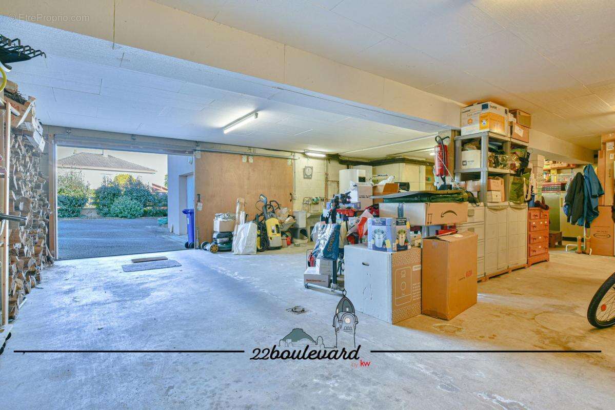 Maison 213 m² à Panazol  - photo 12