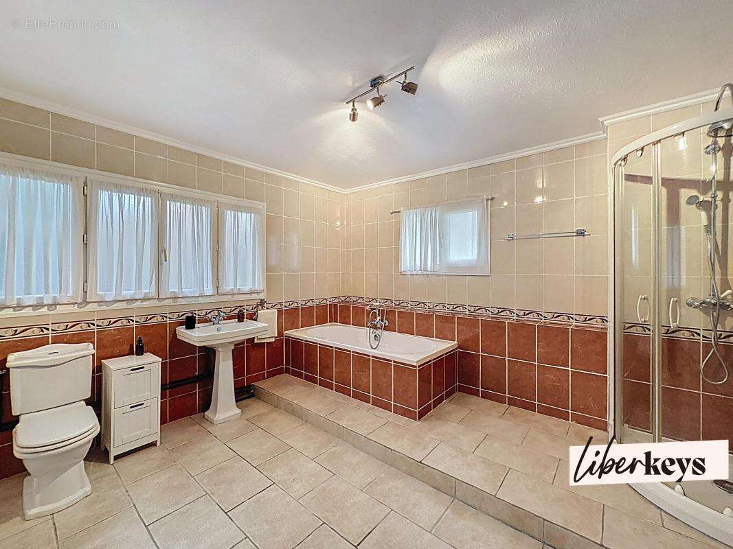 Maison à SAINT-PRIVAT-DES-PRES