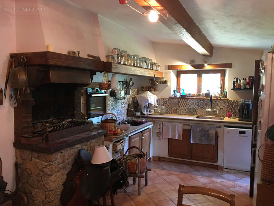 Maison à PLAN-DE-LA-TOUR