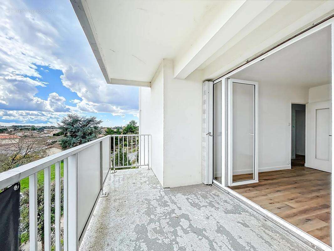 Appartement à SAINT-MEDARD-EN-JALLES