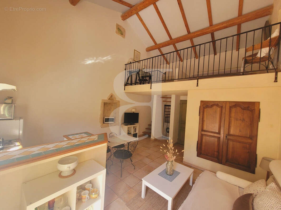 Maison à GRIGNAN