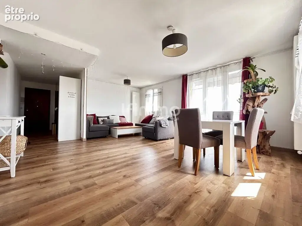 Appartement à CHAMPIGNY-SUR-MARNE
