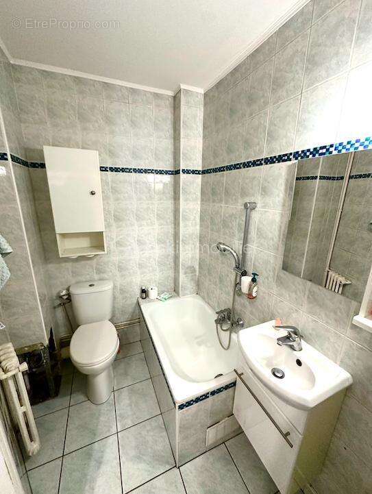 Appartement à PARIS-19E