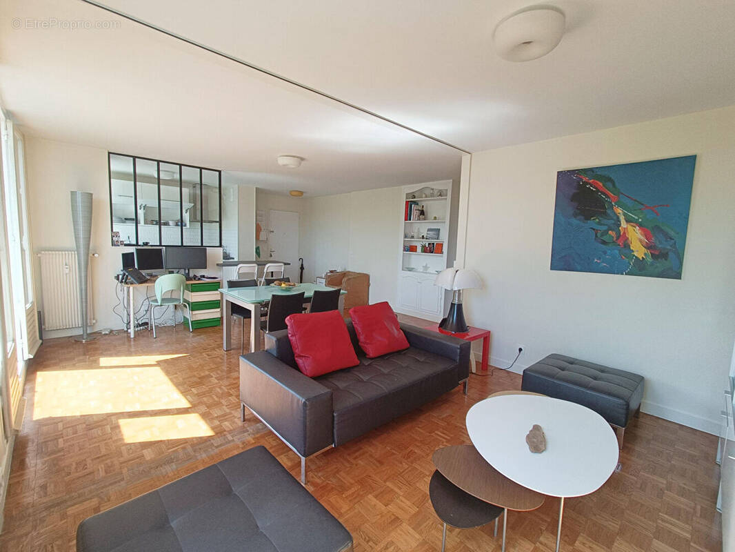 Appartement à VILLEMOMBLE