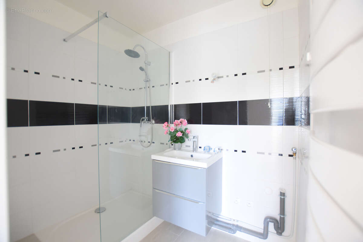 Appartement à LE PERRAY-EN-YVELINES