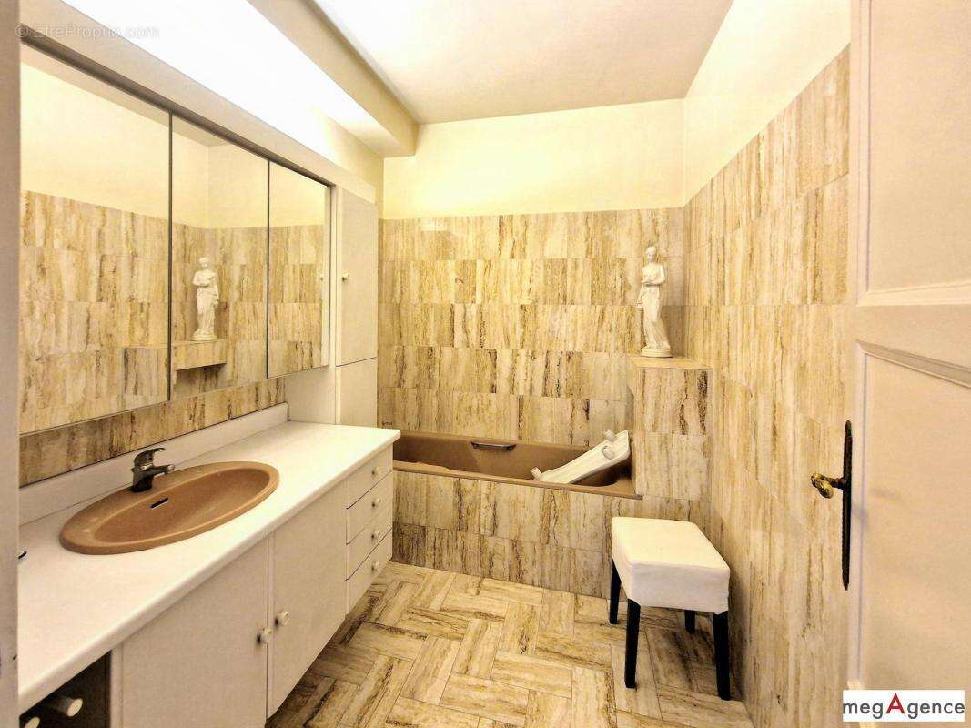 Appartement à SAINT-CLOUD