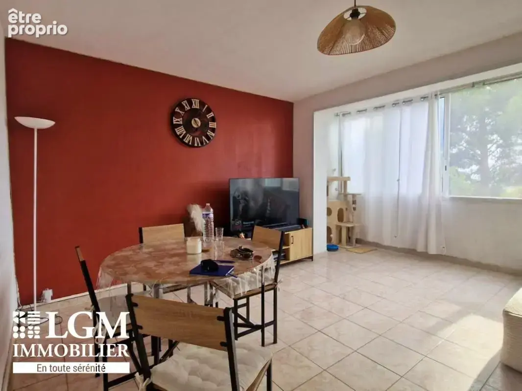 Appartement à MARSEILLE-15E