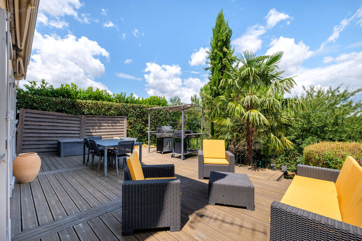 Maison à FLEURIEUX-SUR-L&#039;ARBRESLE