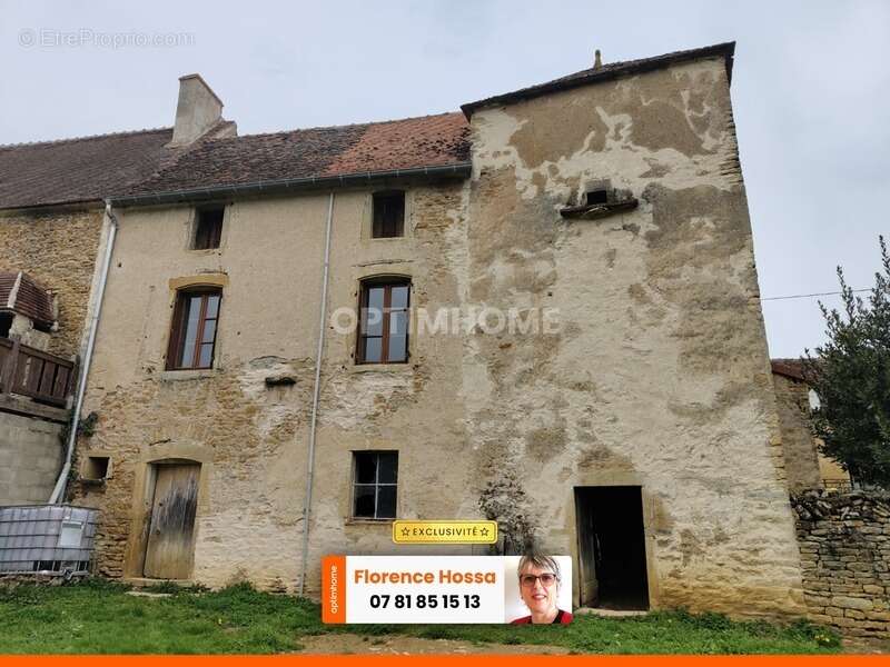 Maison à GENOUILLY