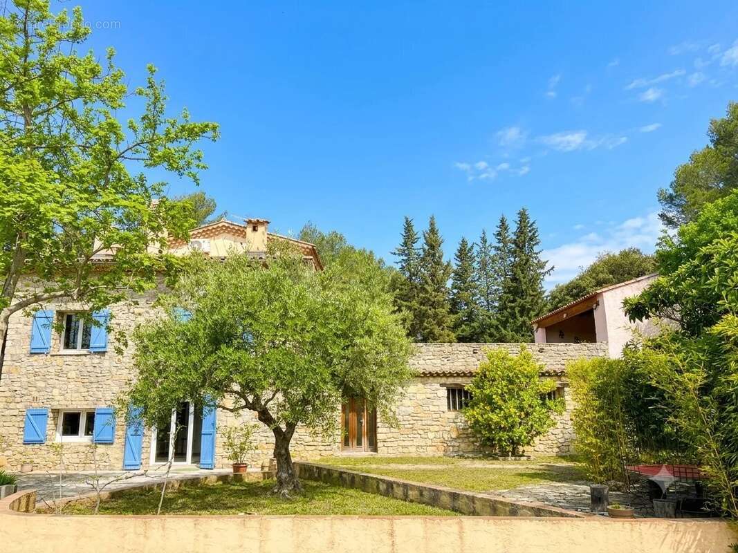 Maison à LORGUES