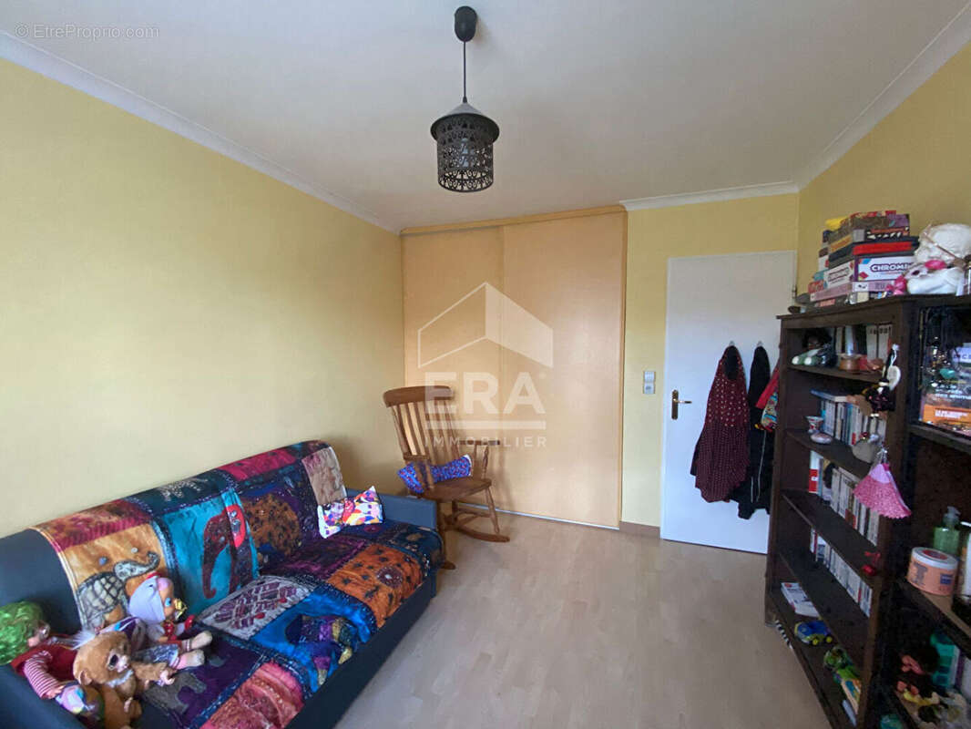 Maison à SAINT-CLAIR-DE-LA-TOUR