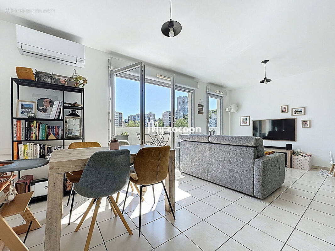 Appartement à TASSIN-LA-DEMI-LUNE