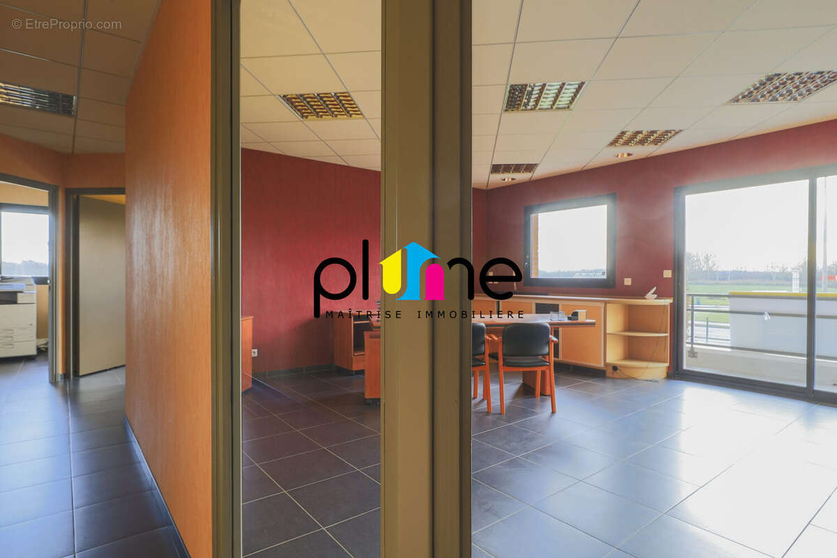 Commerce à COURRIERES