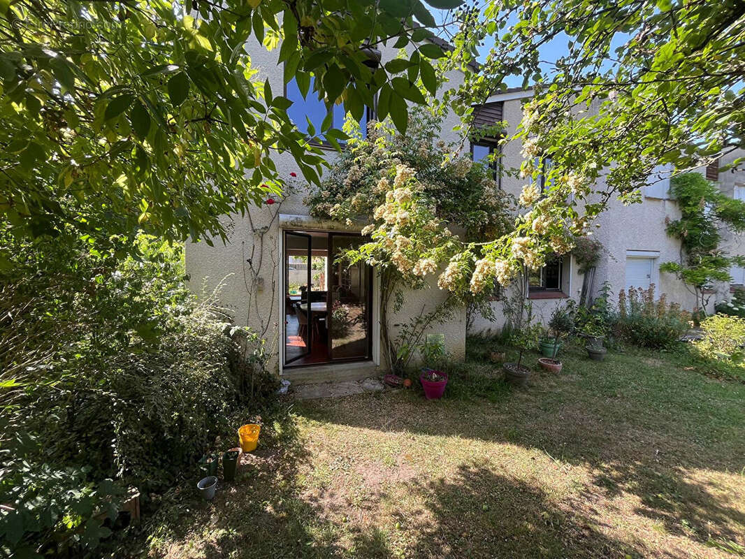 Maison Cergy 9 pièces 150.09 m2 - photo 4