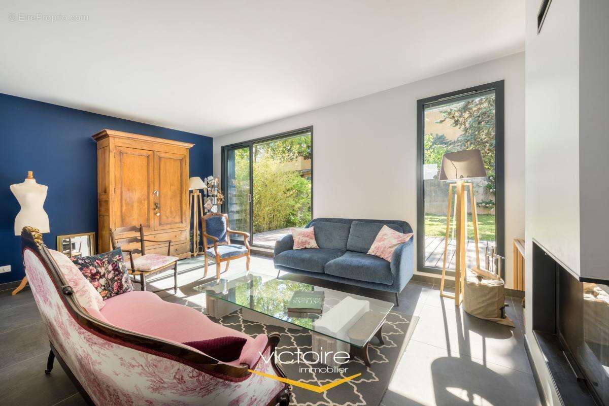 Maison à LYON-8E