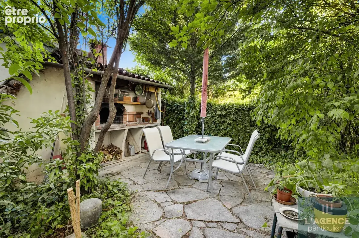 Maison des années 30 de 76 m2 Carrez (106 m2 au sol) avec jardin intimiste - photo 12