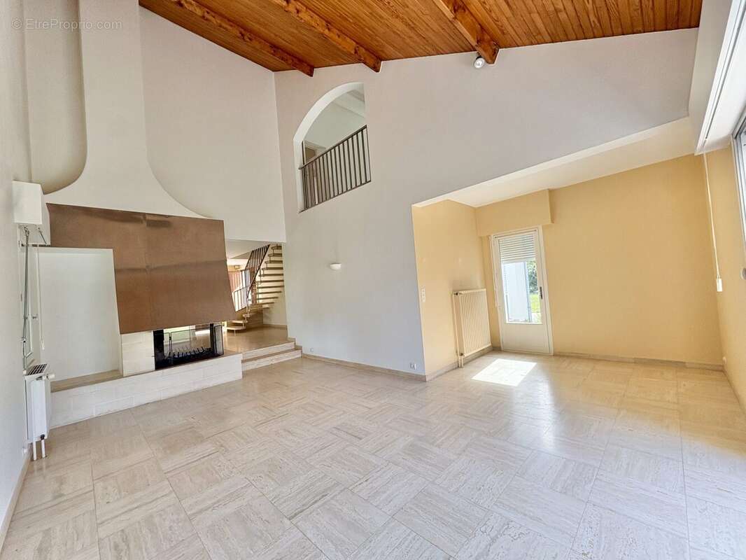 Maison à SAINT-CYR-EN-VAL