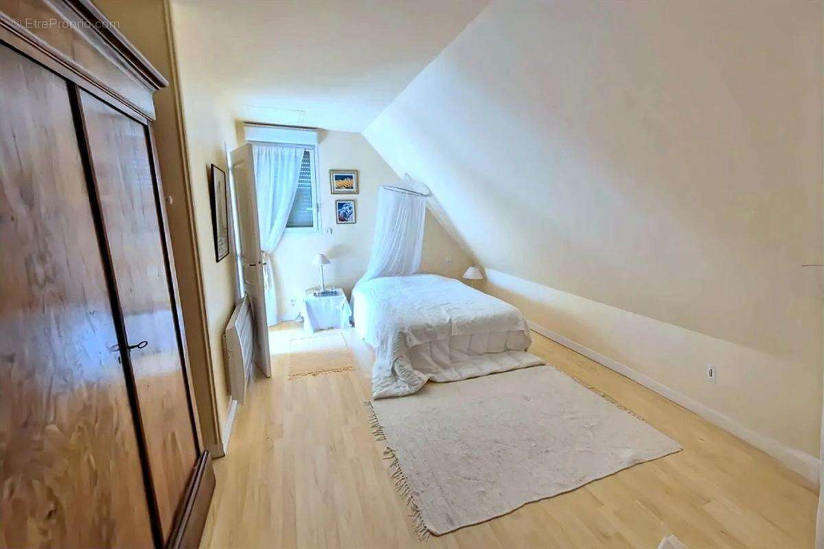 Maison à LE MAGNY