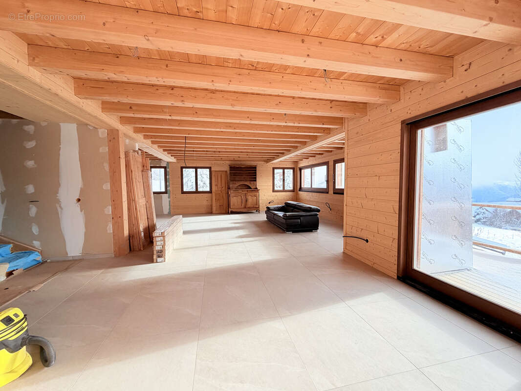 Maison à FONTCOUVERTE-LA-TOUSSUIRE